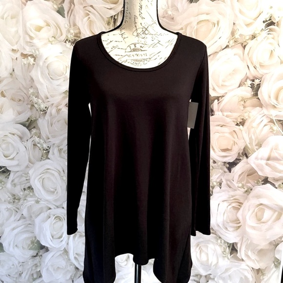 GO COUTURE  Sharkbite Tunic Sweater in Black - cozy Size Small - NWT - Picture 2 of 8